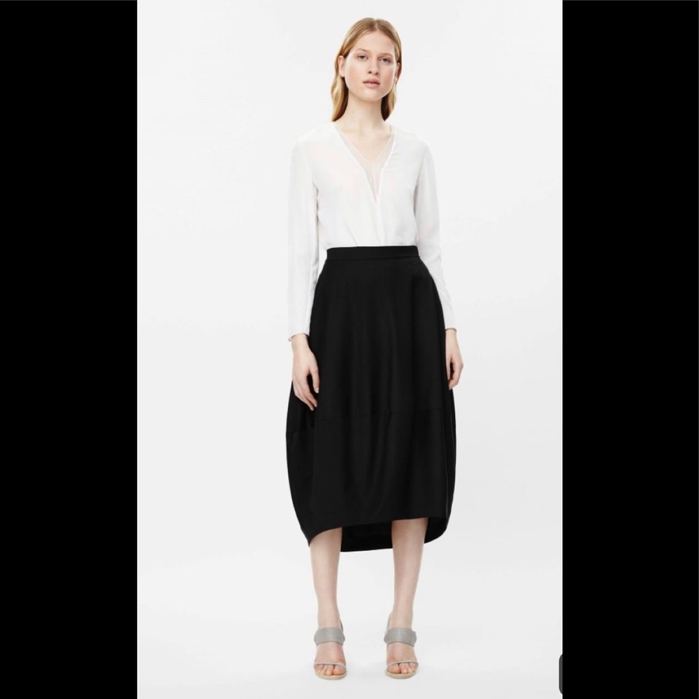 COS Lightweight Wool Cocoon Skirt